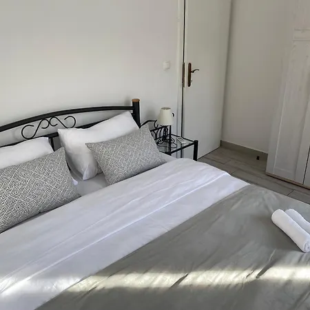 Riva Apartments Villa Thalia - Milna, Brac Milna  Esterno foto