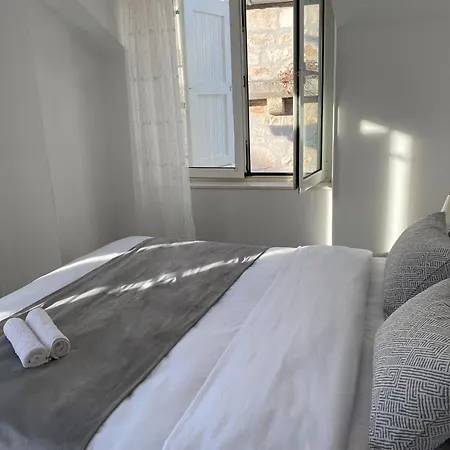 Riva Apartments Villa Thalia - Milna, Brac Milna  Esterno foto